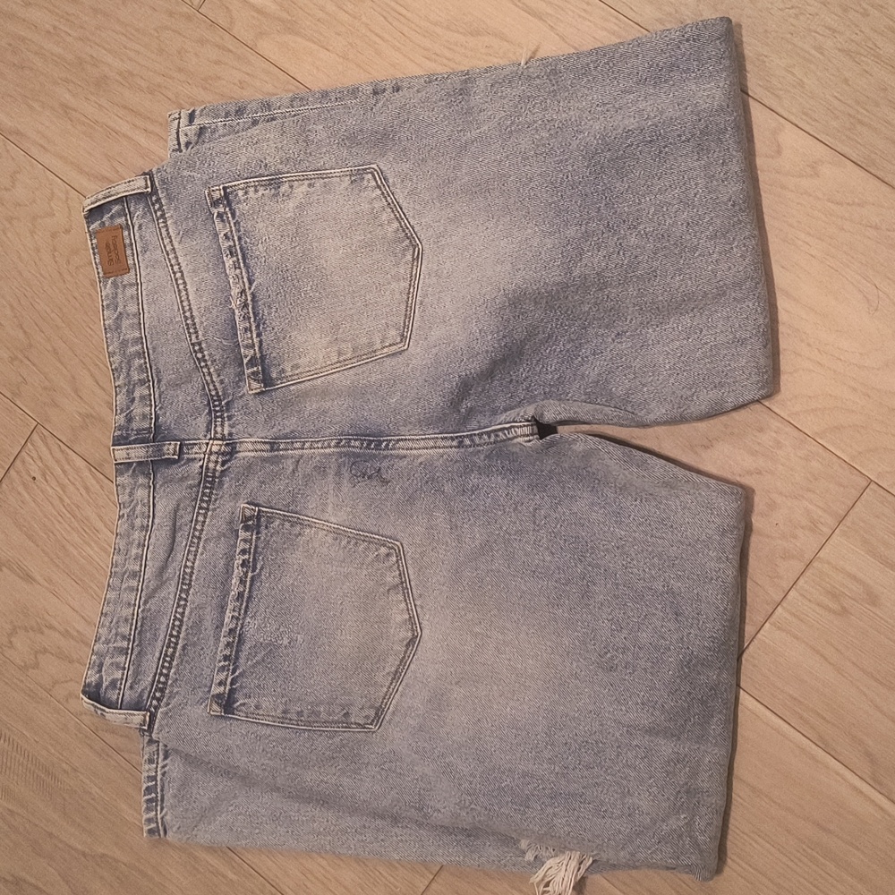 Simple Society Ripped Jeans - Picture 5 of 15